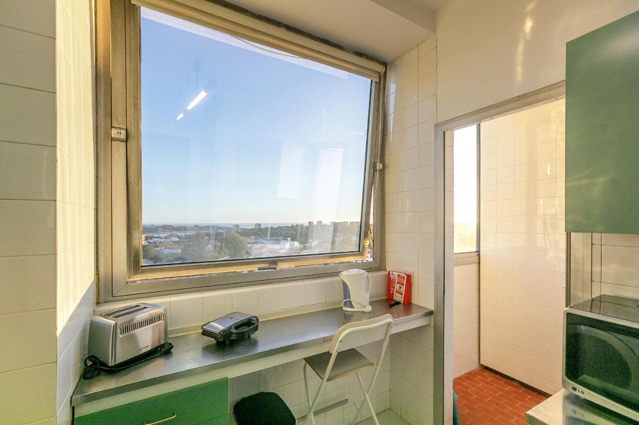 Lovelystay - Spacious 3Br Flat With Ac And Balcony 波尔图 外观 照片
